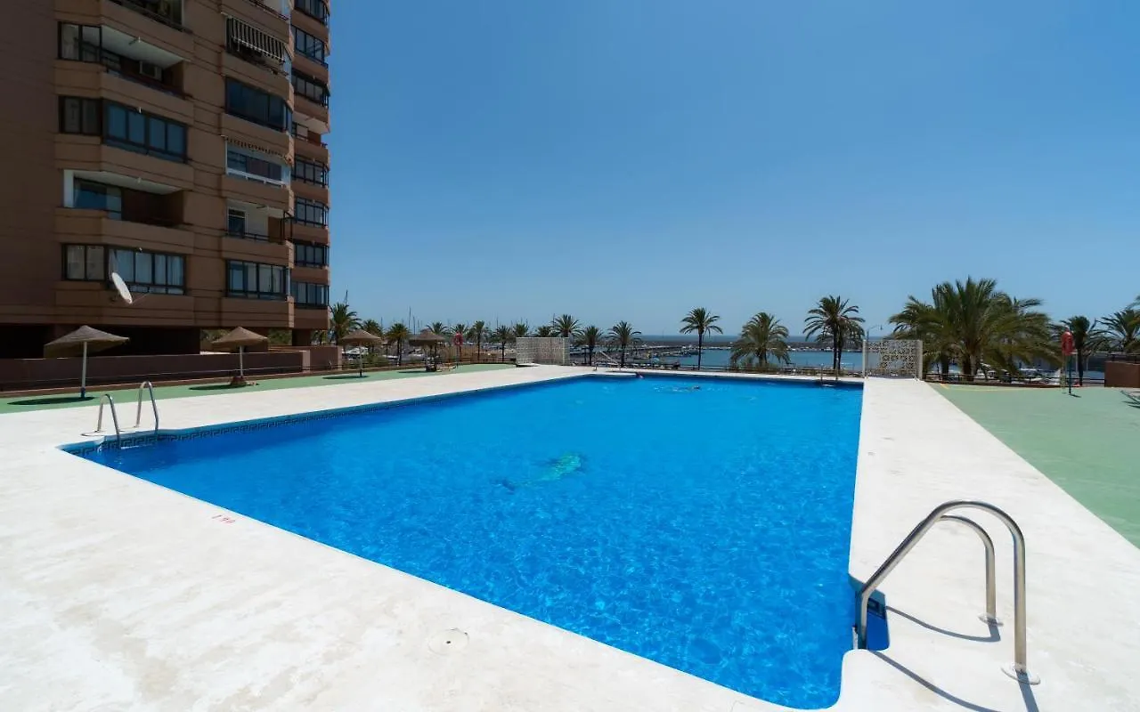Sur Suites Palmeras 880A Fuengirola 0*,  Ισπανία